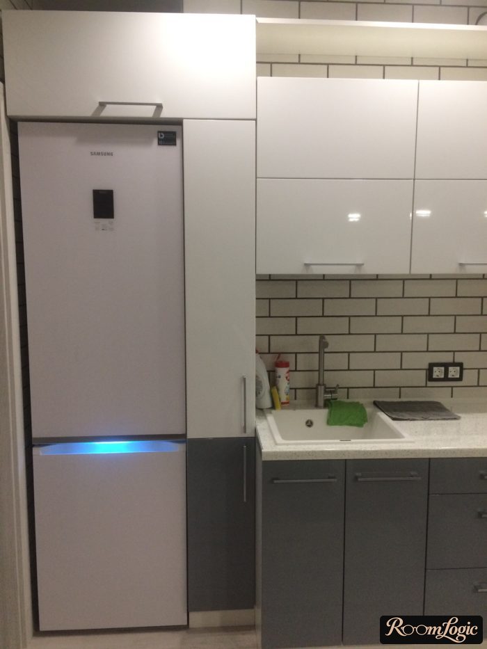 110 square feet kitchen with a built-in ordinary refrigerator