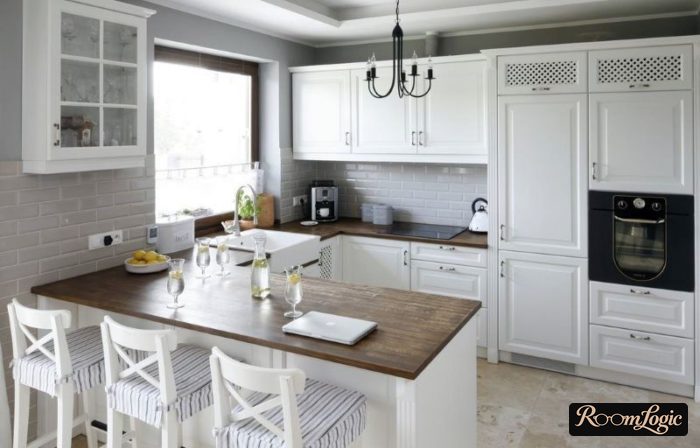 130 square feet kitchen design