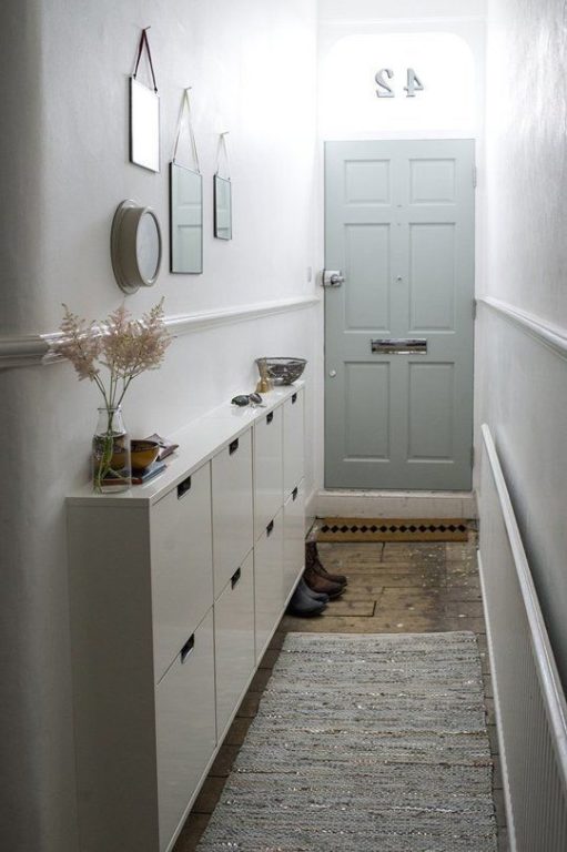 a very narrow 25 cm closet in the entryway
