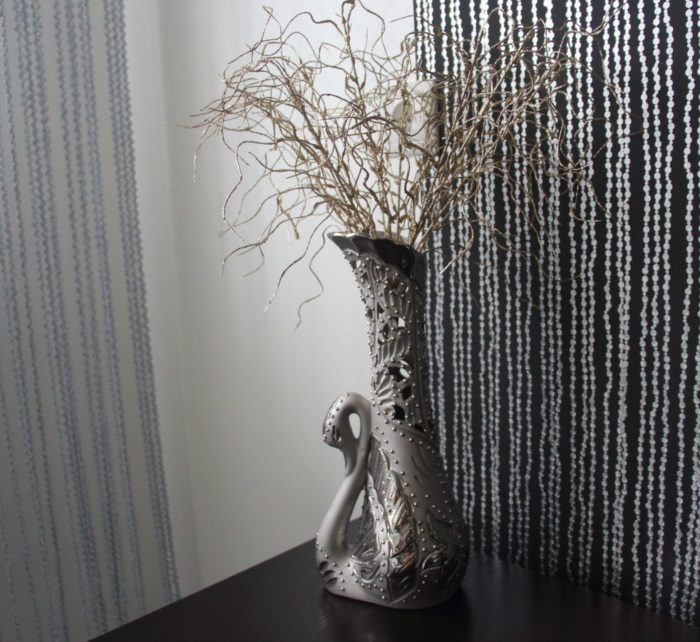 accent black-silver wallpaper