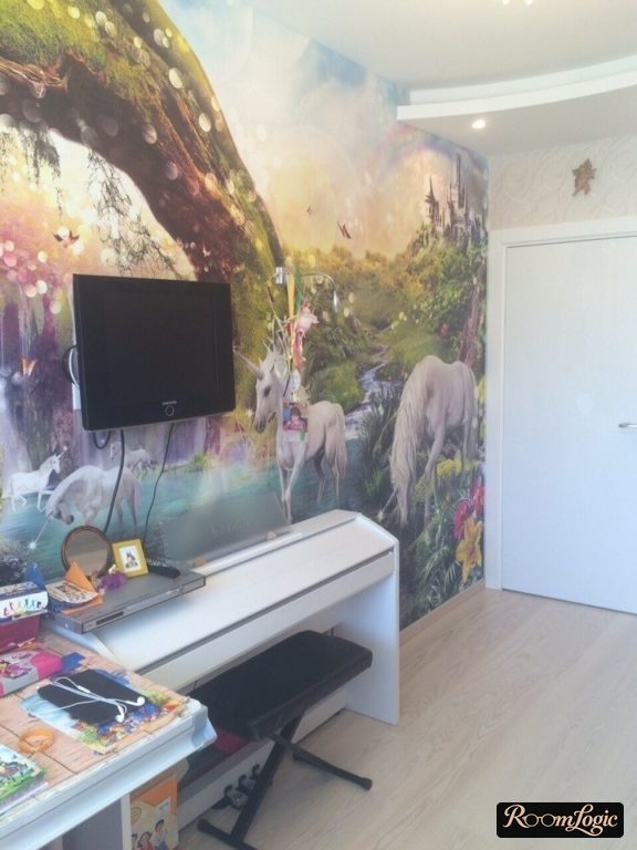 adolescent girl's room fresco painting