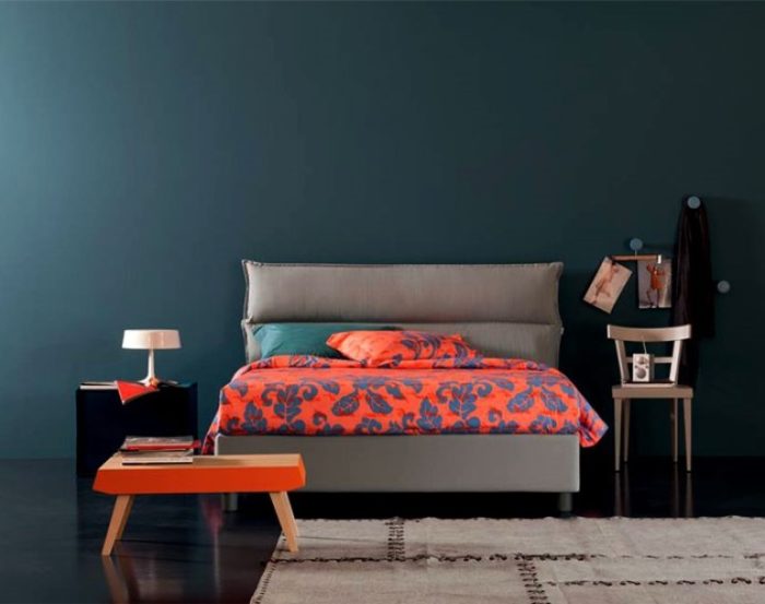 almost black paint on the bedroom walls
