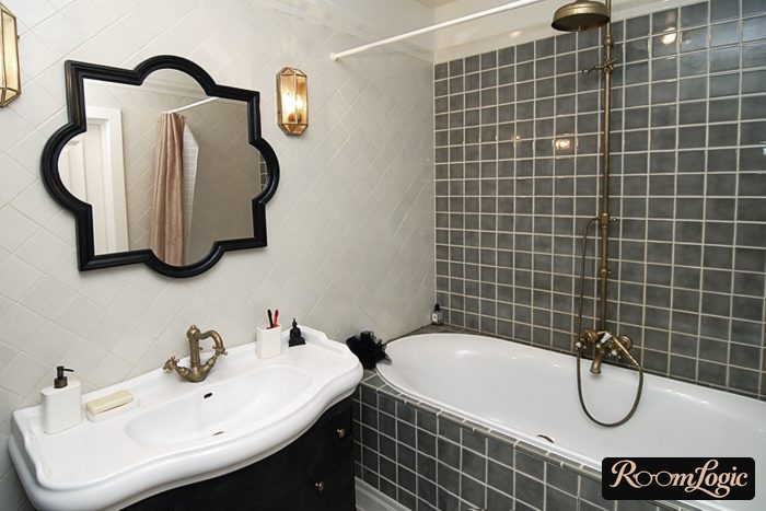 ancient retro bathroom design