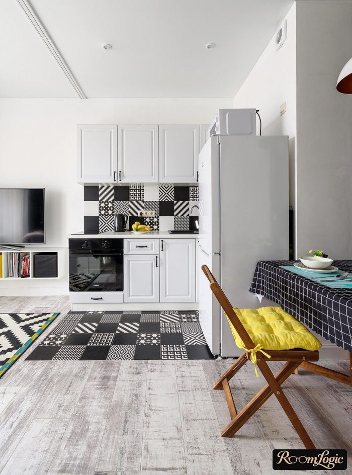 apartment in gray tones with yellow accents