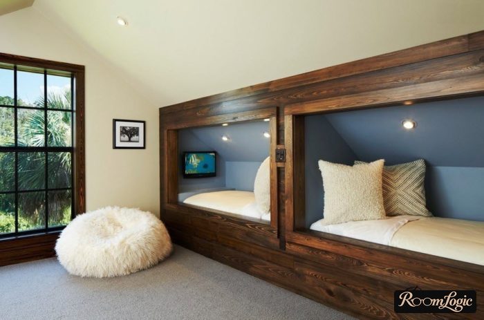 boys' room sofa