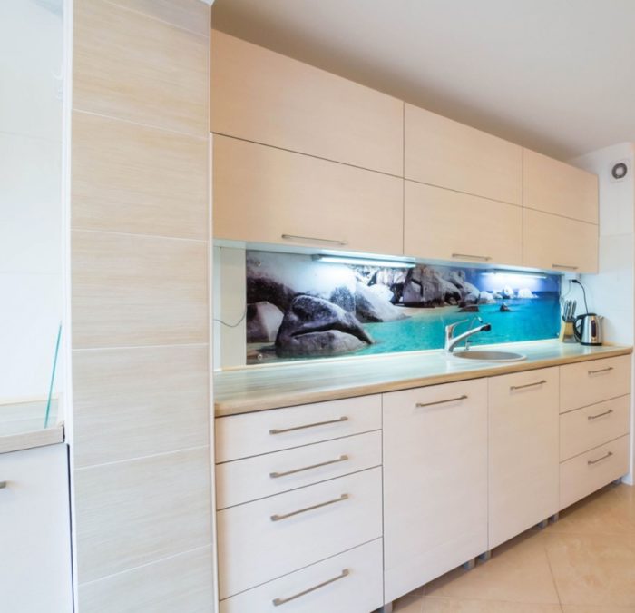 backsplash with photo printing for the kitchen