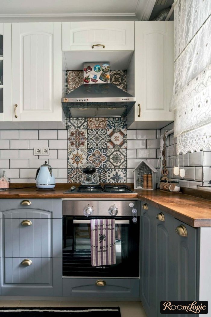backsplash with white subway tile and Provence pattern in kitchen