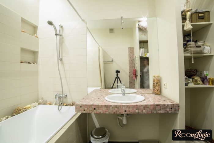 Bathroom in a tiny apartment with beige tones