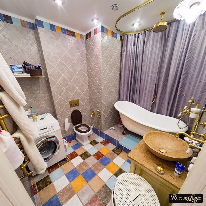 bathroom in eclectic style