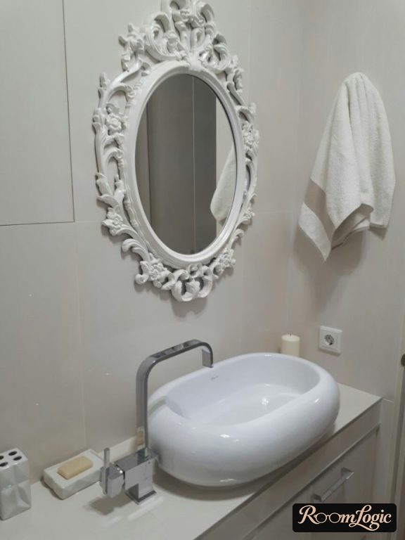 bathroom in modern classic style