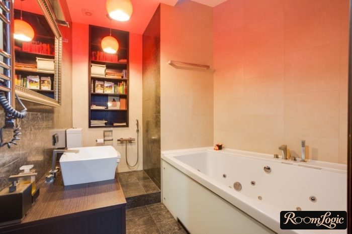 bathroom screen made of glass