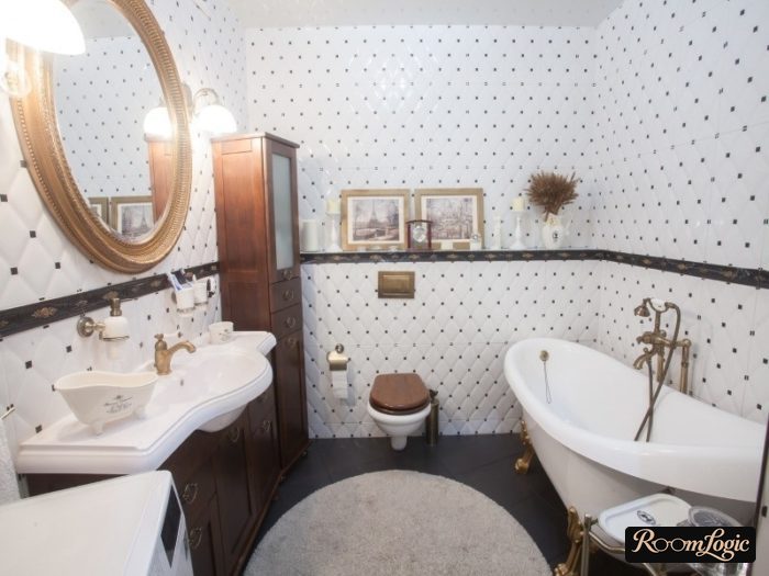 bathroom with provence-style tile