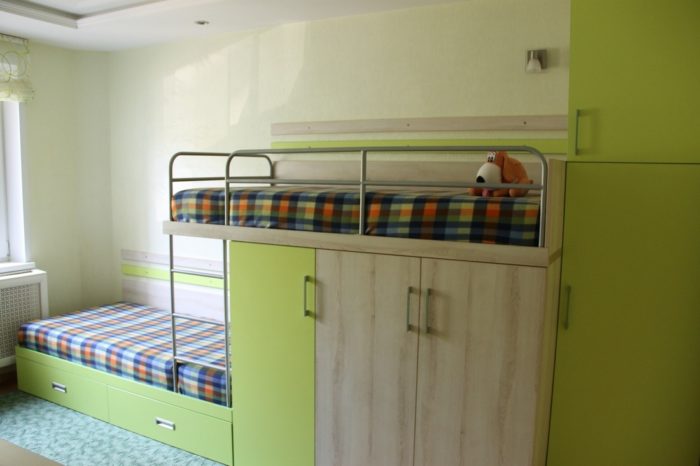 bed staircase for two children
