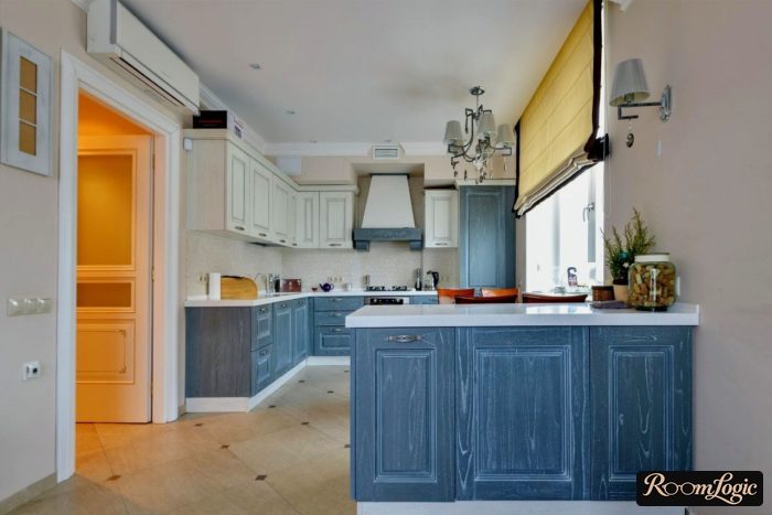 blue kitchen in provence style