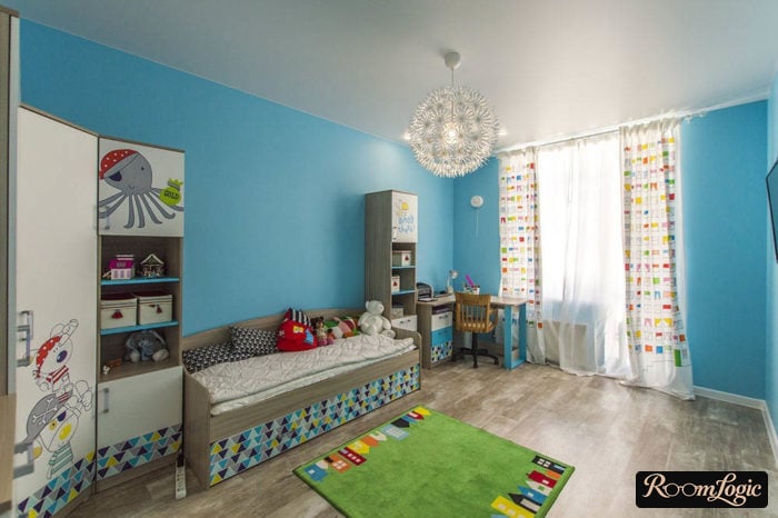 blue walls and stretch ceiling in kids’ room