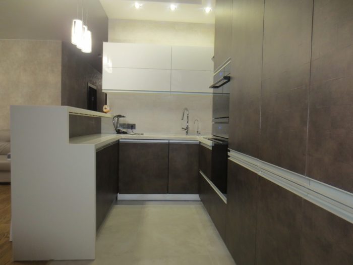 breakfast bar staircase