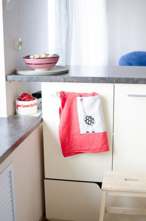 breakfast bar with furniture base
