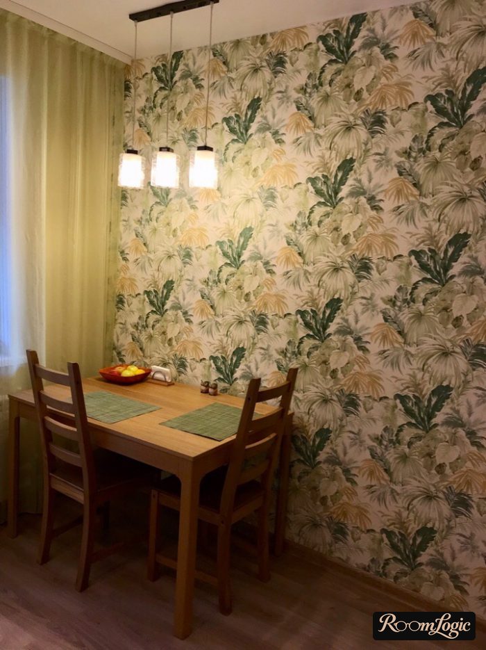 bright accent wallpaper on the kitchen