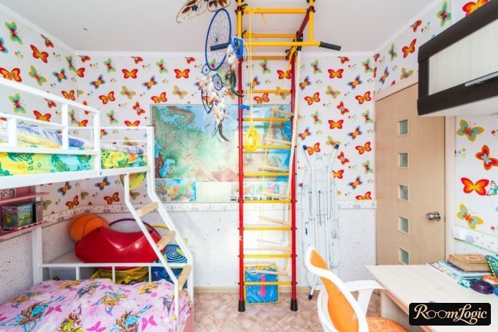 bright kids' room for girls