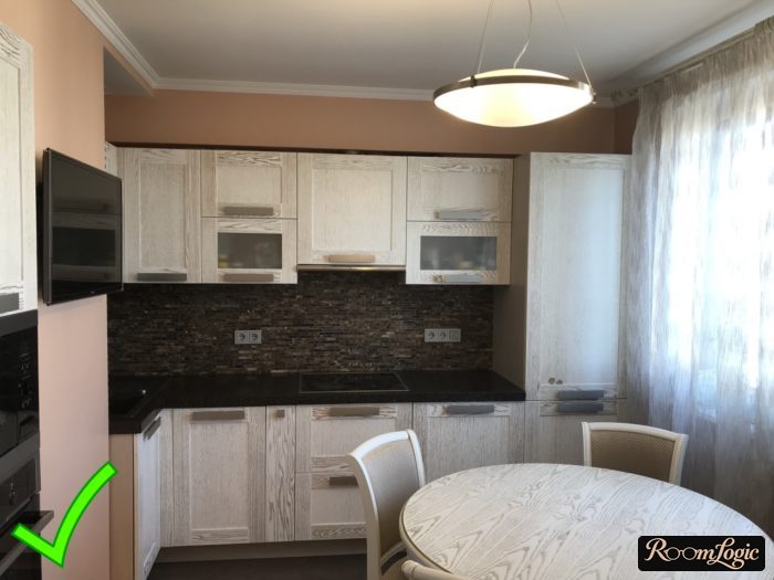 brown wallpaper on the kitchen wall