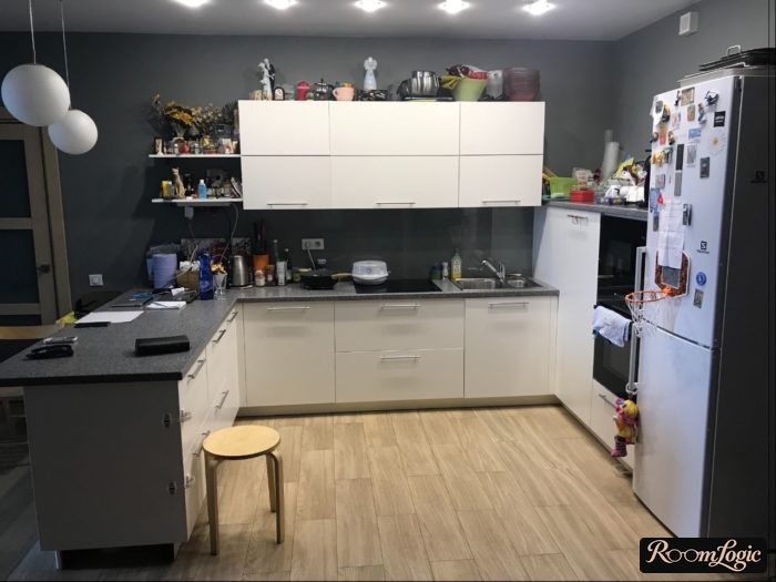 brown wood-look porcelain tile for kitchen