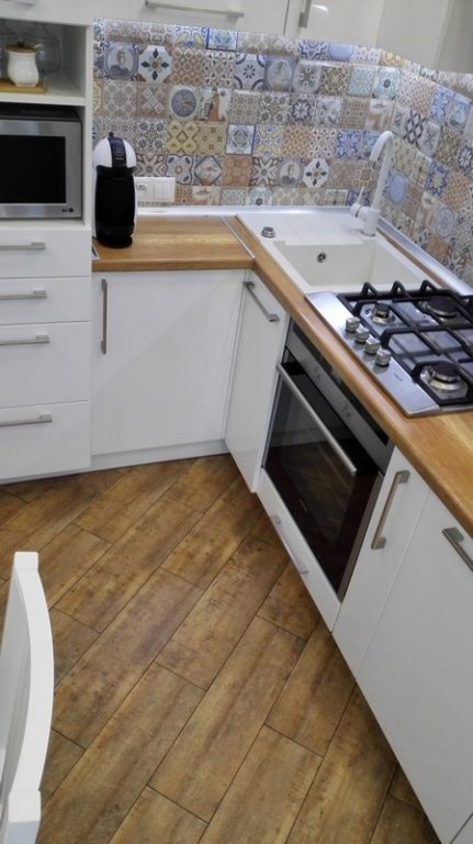 brown wood-look tile in the kitchen design