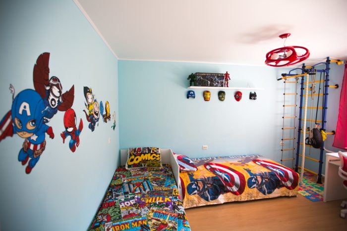 Budget kids' room with a comic book theme