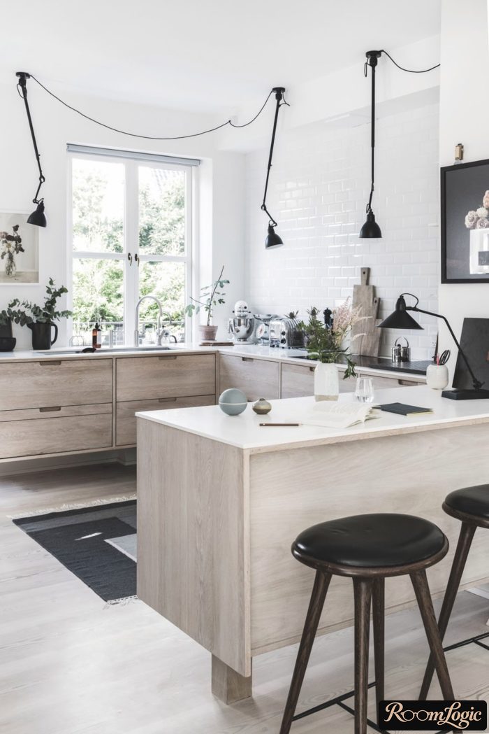 ceiling recessed lights in the kitchen without upper cabinets