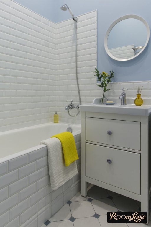 cheap modern bathroom renovation in a tiny apartment design