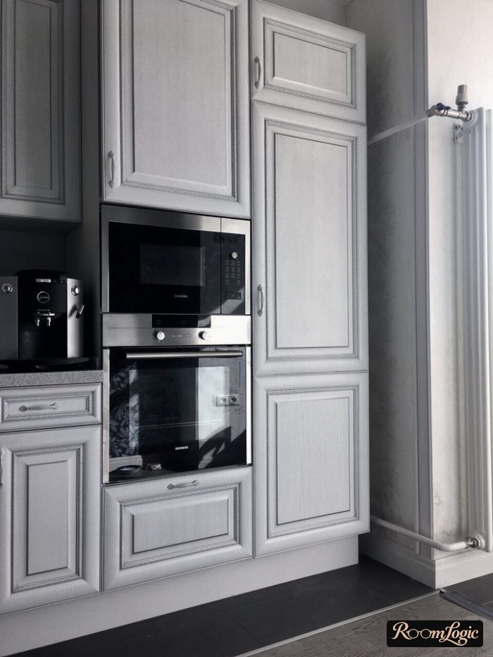 chessboard-colored neoclassical kitchen