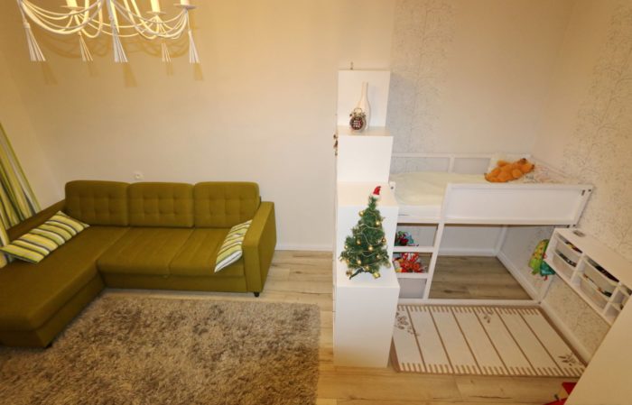 Children's bed in a one-bedroom apartment
