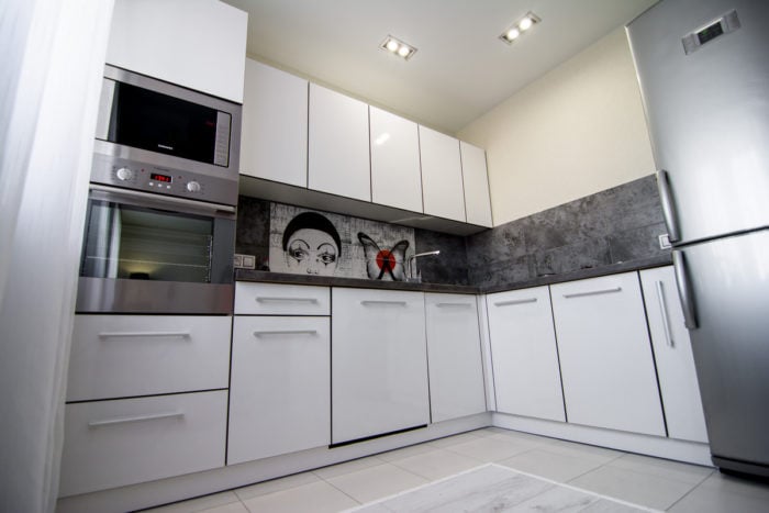 choose kitchen fronts white MDF with film
