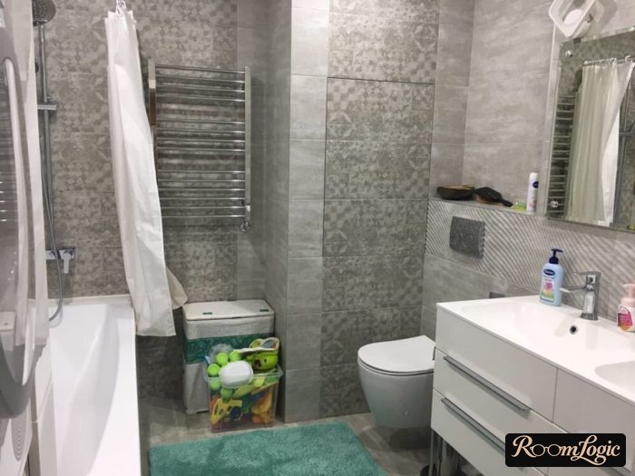 Choosing accent tile to complement concrete