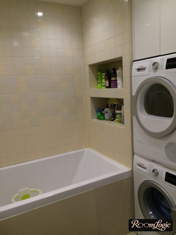 Choosing small square tile for the bathroom