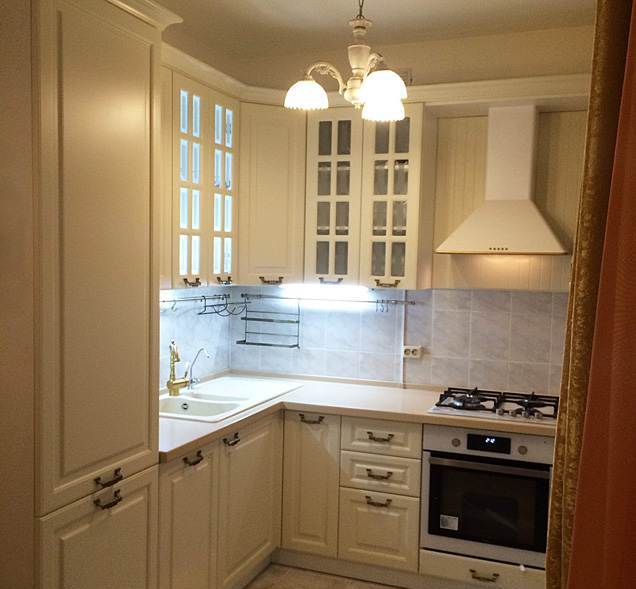 classical kitchen design in a tiny apartment