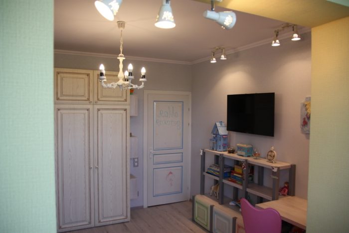 classical provence kids' room