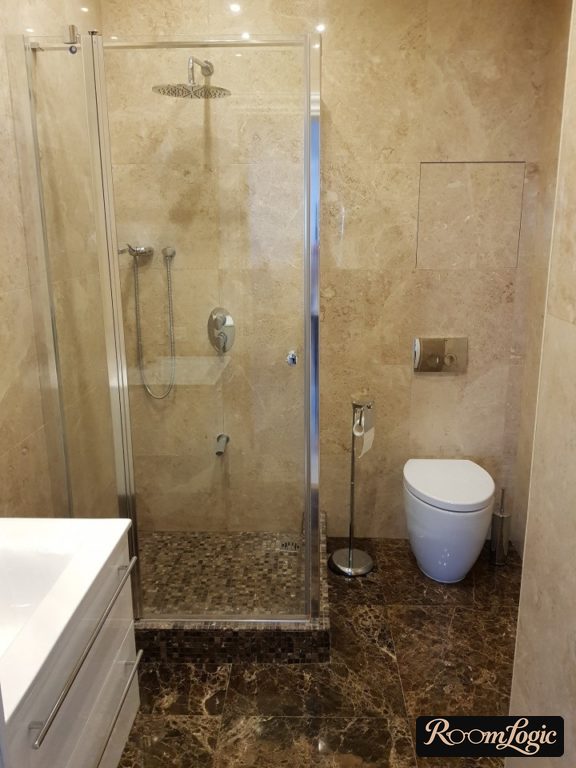 Classical style in the shower