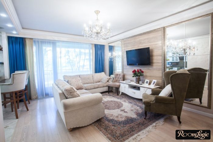 combination of differently colored curtains in the kitchen-living room