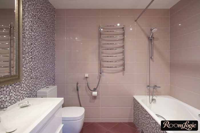 combination of glossy tile and mosaic
