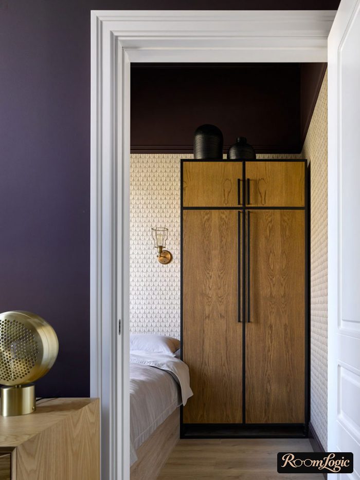 combination of patterned and plain wallpaper
