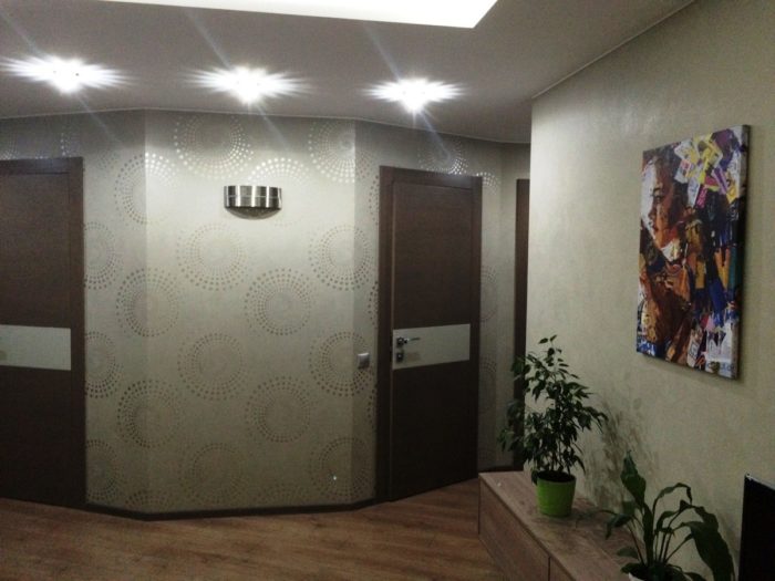 combination of wallpaper from one collection