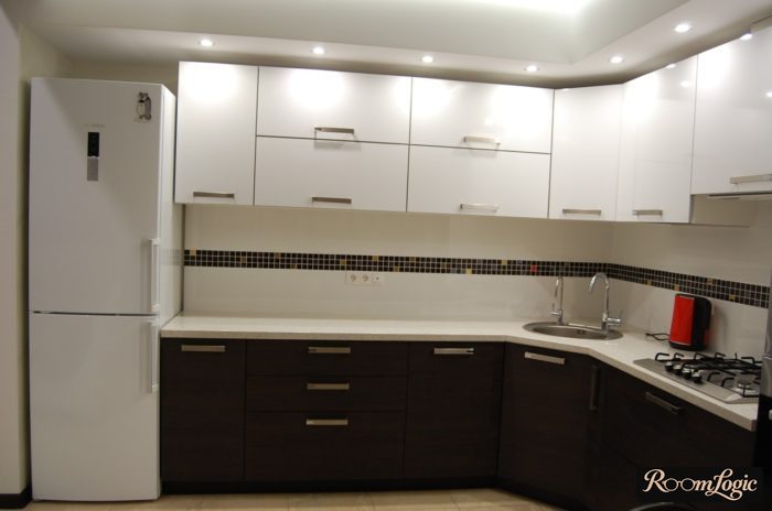 corner kitchen cabinet