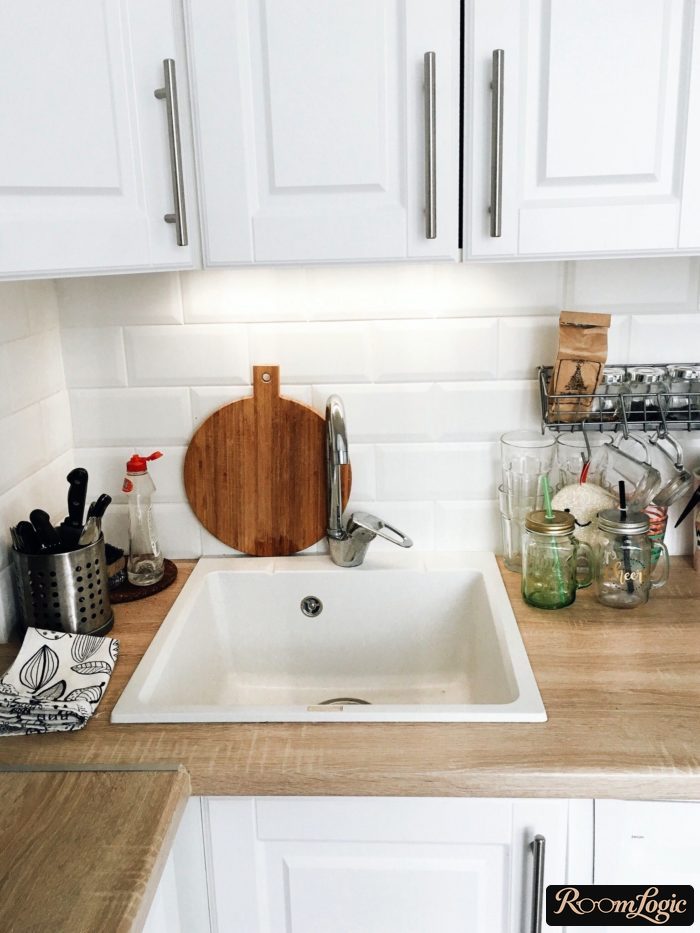 corner kitchens on 65 square feet