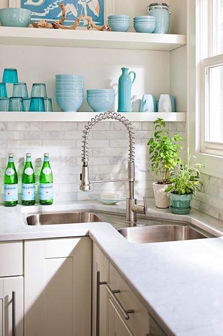 corner sink in small kitchen