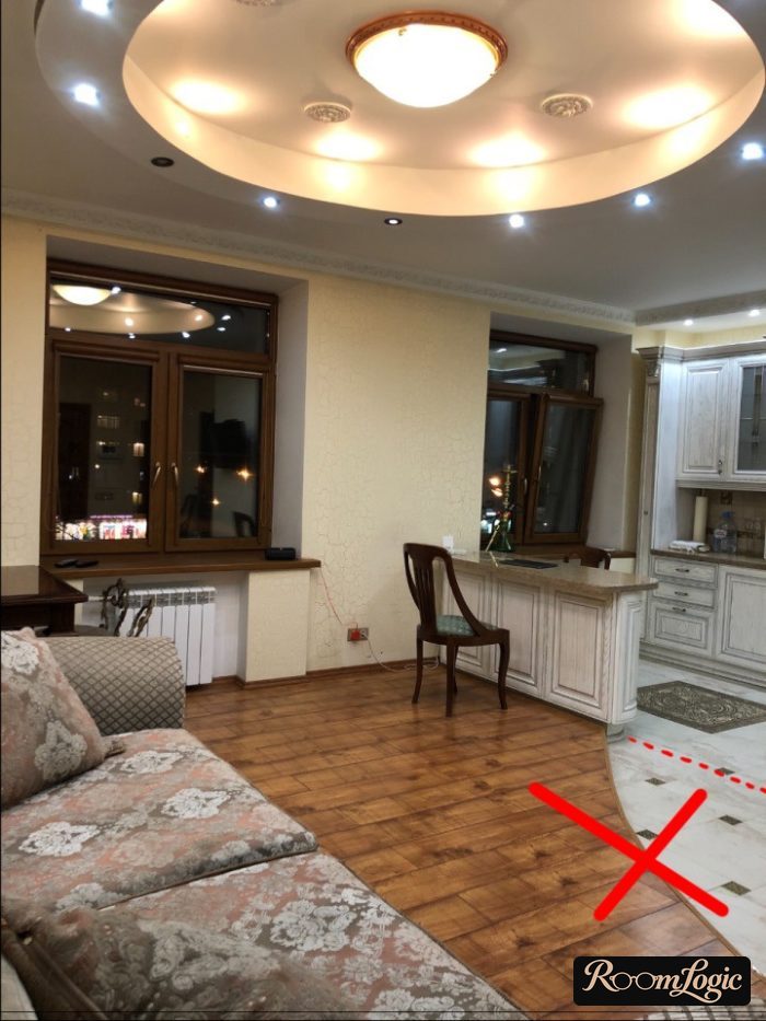 correct and incorrect combination of floor coverings in the kitchen