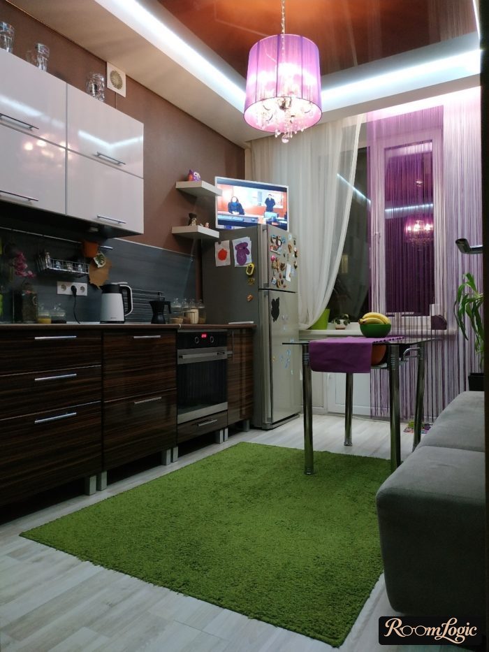 cotton curtains on the kitchen with a balcony door