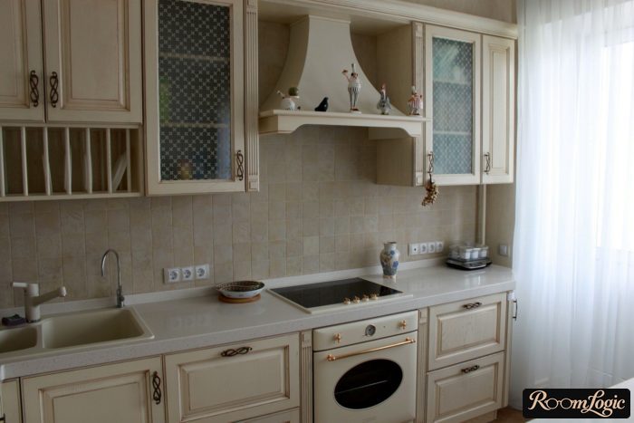 cream colored kitchen in provence style
