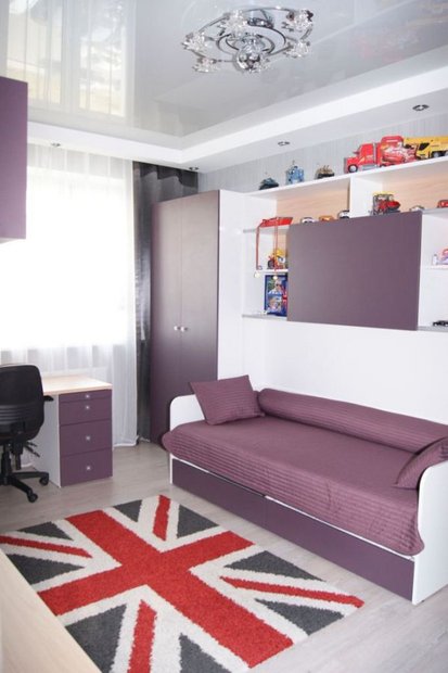 design for girls' room in violet