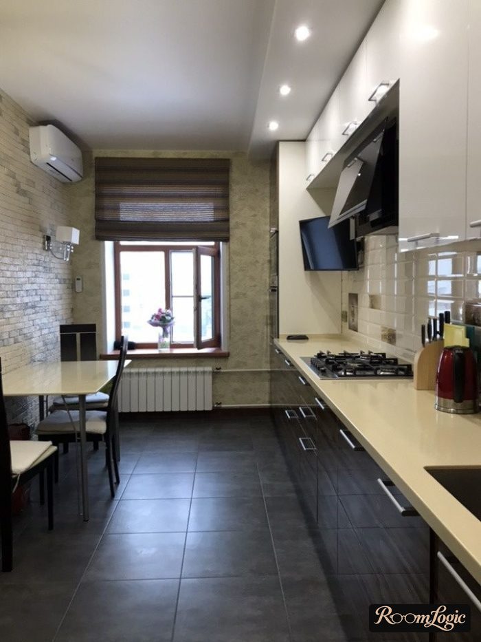 design of 130 square feet kitchen-living room