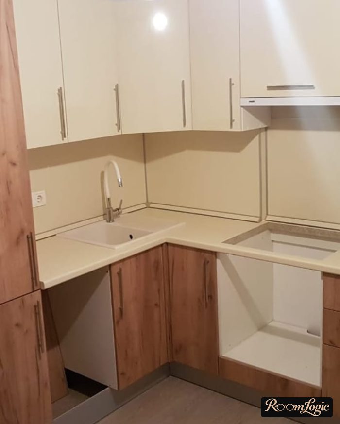 design of a 100 square feet kitchen